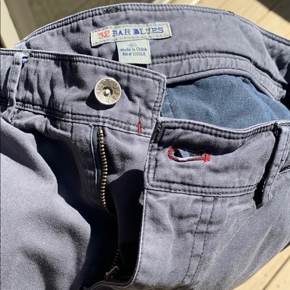 Barely used men’s ‘32 Bar Blues’ pants. Size 33